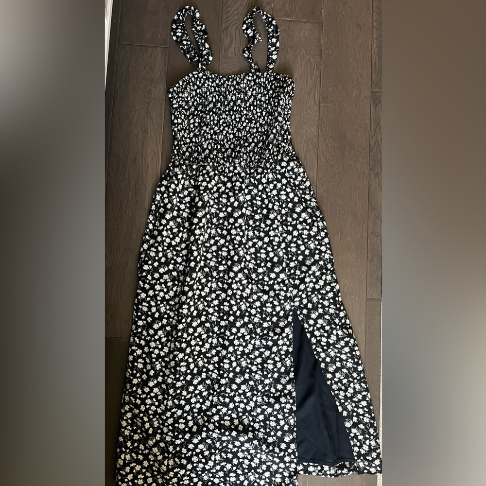 Abercrombie & Fitch Black and White Floral Midi Dress Small - Picture 3 of 5